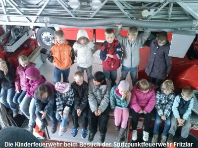 Die Kinderfeuerwehr beim Besuch der Sttzpunktfeuerwehr Fritzlar